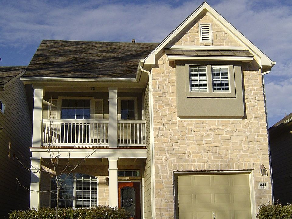 1814 Village Oak court Front
