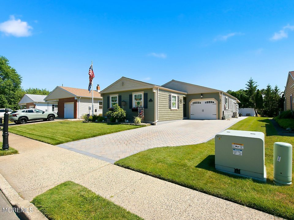 1st image of 354 Port Royal Drive
