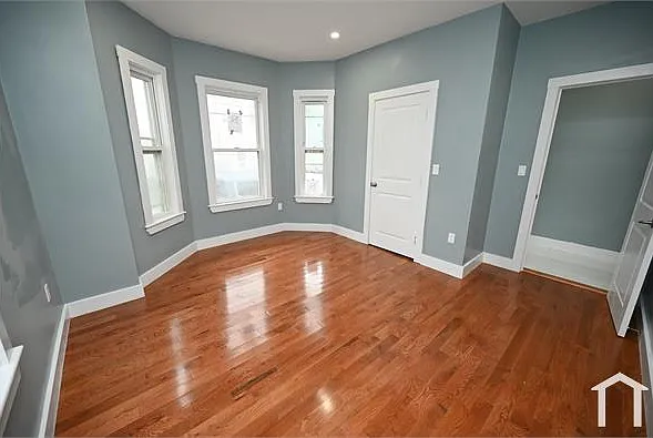 16 Greenwich St #1 — Photo 3