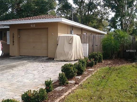 3rd image of 611 Park Blvd