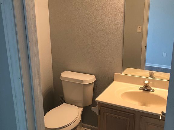 5th image of 1232 NW Phelps Dr #1232
