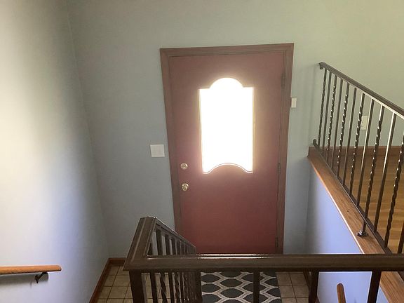 2nd image of 687 Rockford Dr