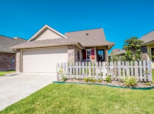 111 Adler Pl, Youngsville, LA 70592