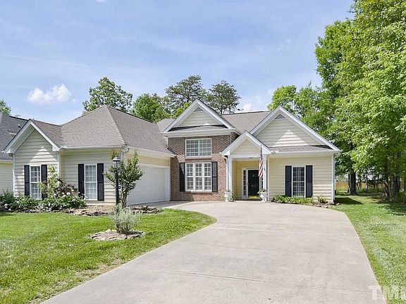 2nd image of 409 Great Smokey Mountain Dr