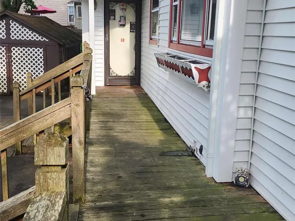 81 Highview Drive, Selden, NY 11784