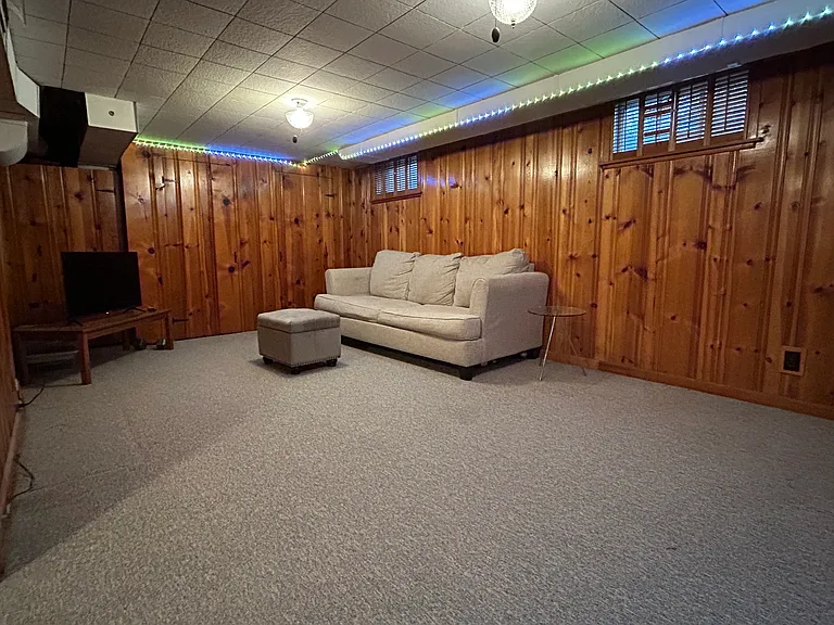 21 Schneider Dr — Photo 13