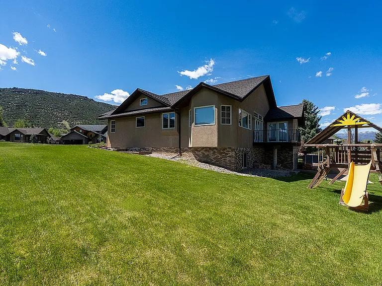 13 Laird Ln — Photo 36