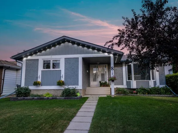 8 N Caswell Close, Red Deer, AB T4P 2T6