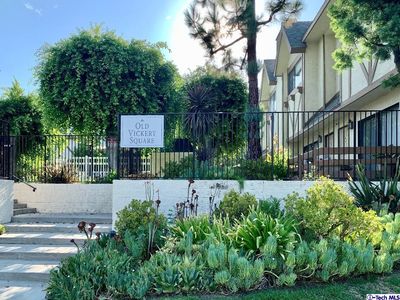 6846 Hatillo Ave APT B, Winnetka, CA, 91306