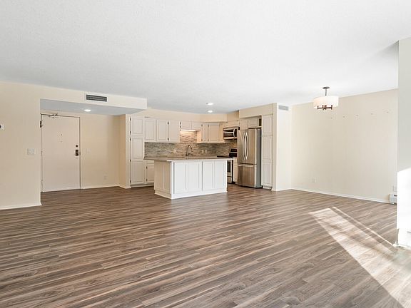 3rd image of 7220 York Ave S APT 226