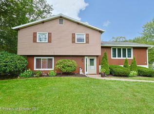 17 Frontier Rd, Bear Creek Township, PA 18702