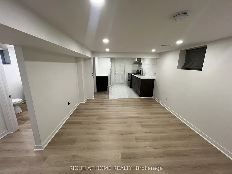 186 Schell Ave — Photo 7