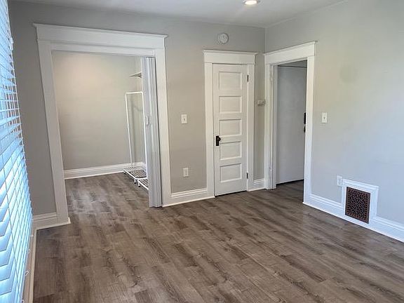 5th image of 520 E 1st Ave APT 3