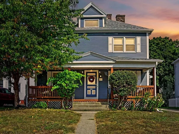 33-35 Hitchcock St, Holyoke, MA 01040