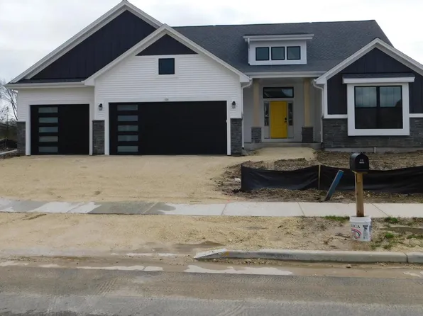 256 Candleberry LANE, Grafton, WI 53024