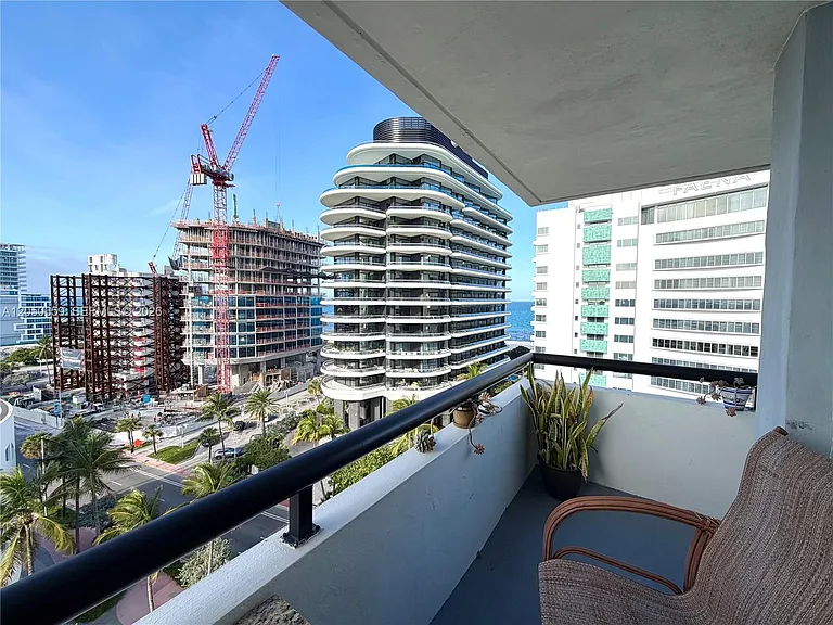 3200 Collins Ave #101 — Photo 10