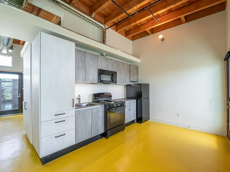 917-19 Cesar E Chavez Pkwy #12
