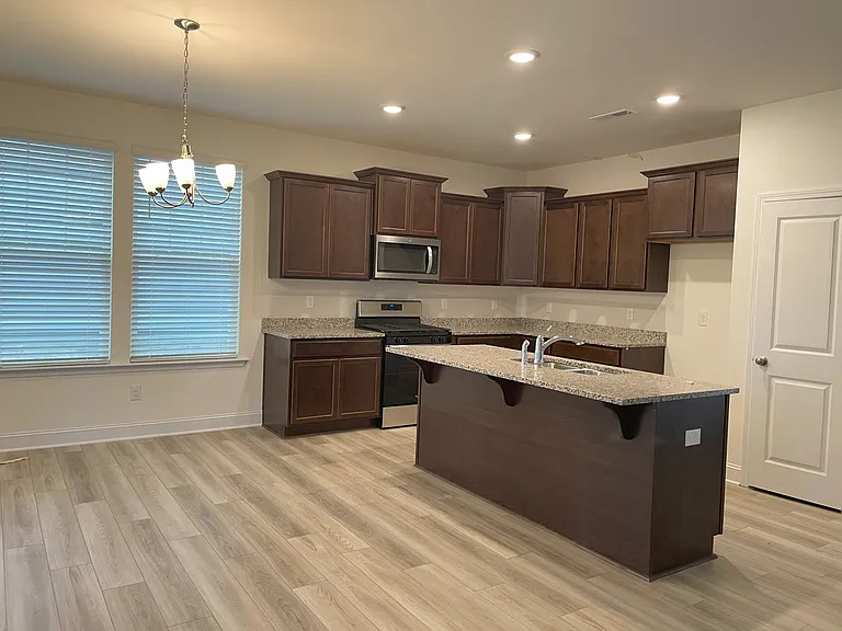 146 Steel Springs Ln — Photo 5