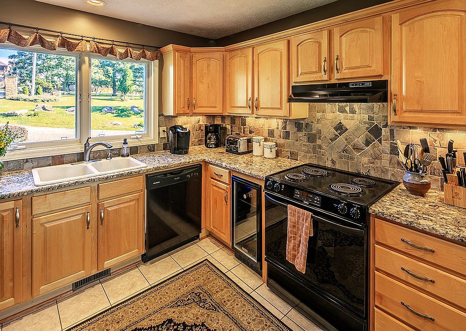 2nd image of 186 Elderberry Ridge Rd