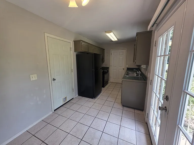 38 Burnett Cir — Photo 4