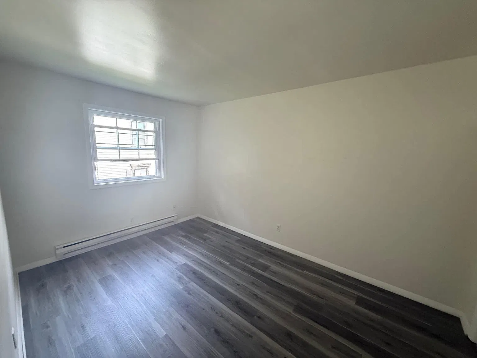 2 bed, 800 sqft, $1,435 — Photo 3