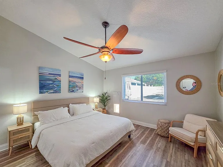 2135 S Flagler Ave — Photo 10