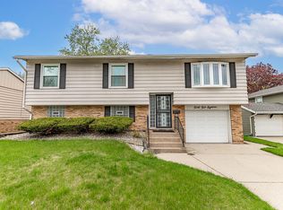 4418 Arbutus Ln, East Chicago, IN 46312