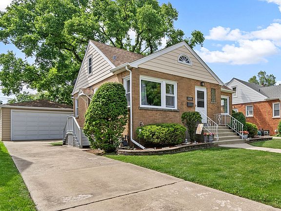 2nd image of 1434 Blanchan Ave