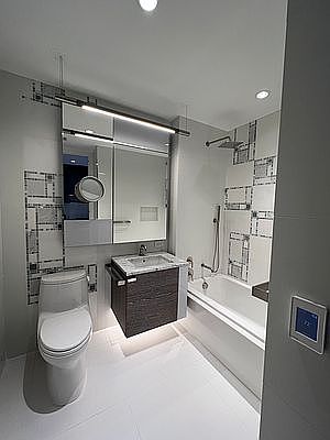 5th image of 1 City Poin APT 17G