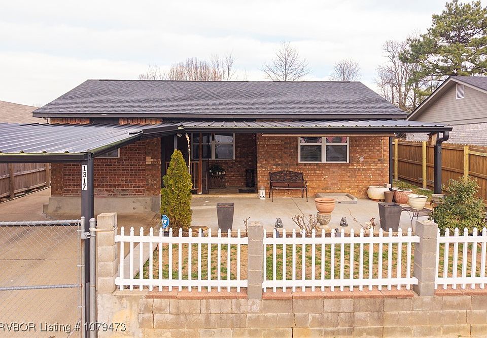 1st image of 1317 Flat Rock Dr