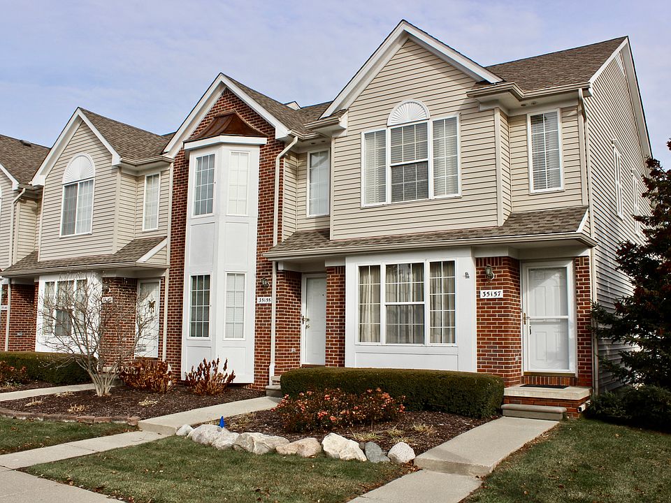 1st image of 35157 Woodbury Dr