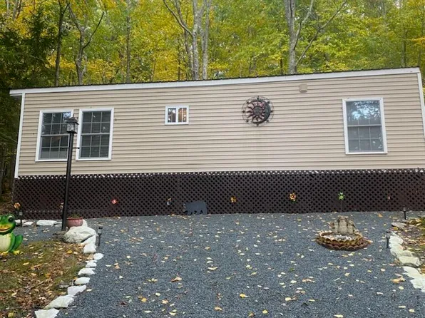 239 Shohola Pkwy N, Shohola, PA 18458