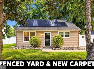 50 Cambridge Ave, Sicklerville, NJ 08081