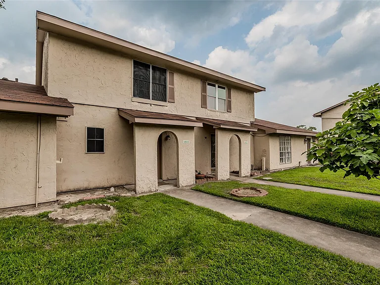 1803 Country Village Blvd — Photo 32