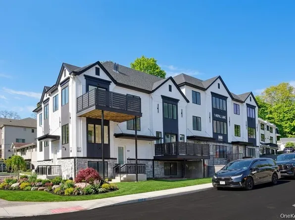 1 Hopal Lane #203, Monsey, NY 10952