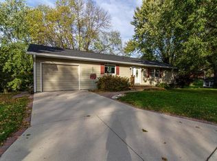138 Valley View Cir, Nevada, IA 50201