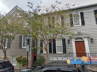 16 1/2 Water St, Charleston, SC 29401
