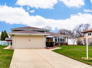 15000 La Reina Real St, Orland Park, IL 60462