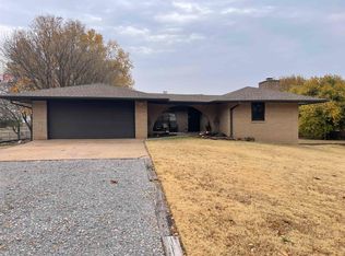 4301 Unruh Dr, Enid, OK 73703