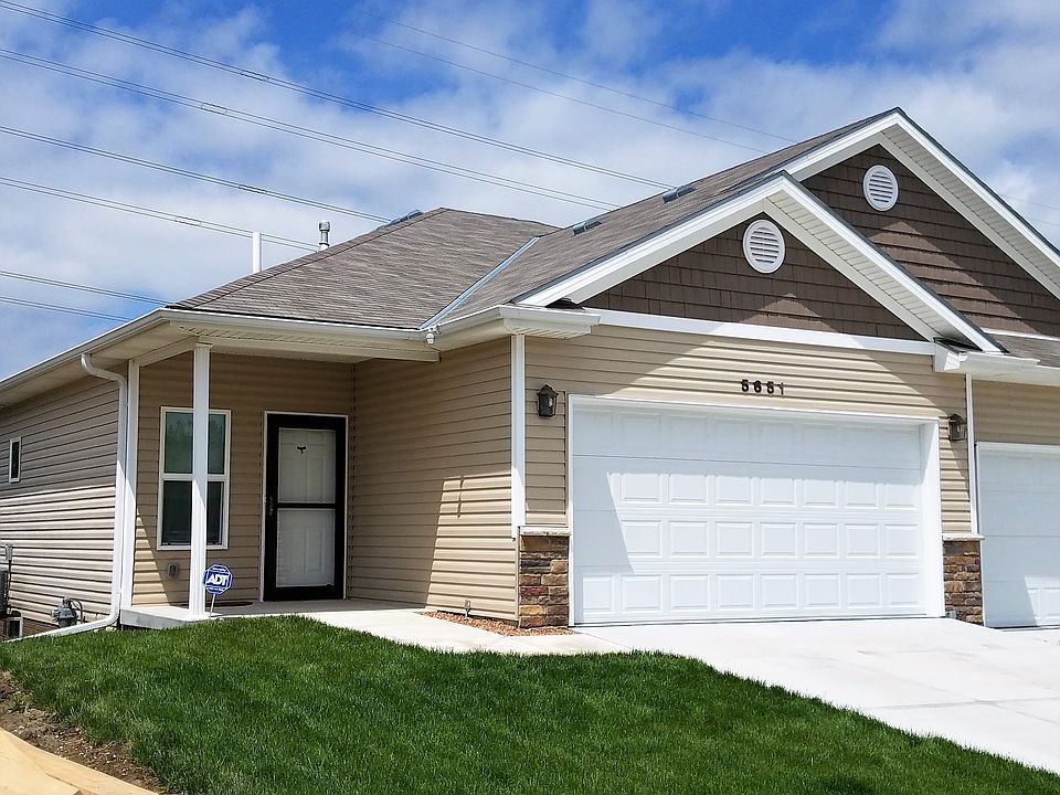 1st image of 5651 Barrington Cir