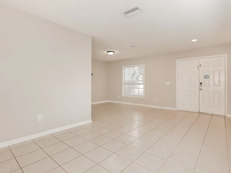 17126 Falconridge Rd — Photo 4