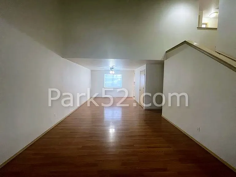 1425 82nd Street Ct E — Photo 2