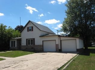 1504 Bryant Ave, Creighton, NE 68729