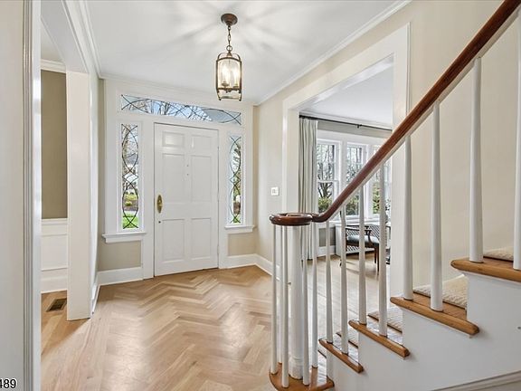 4th image of 67 West Rd