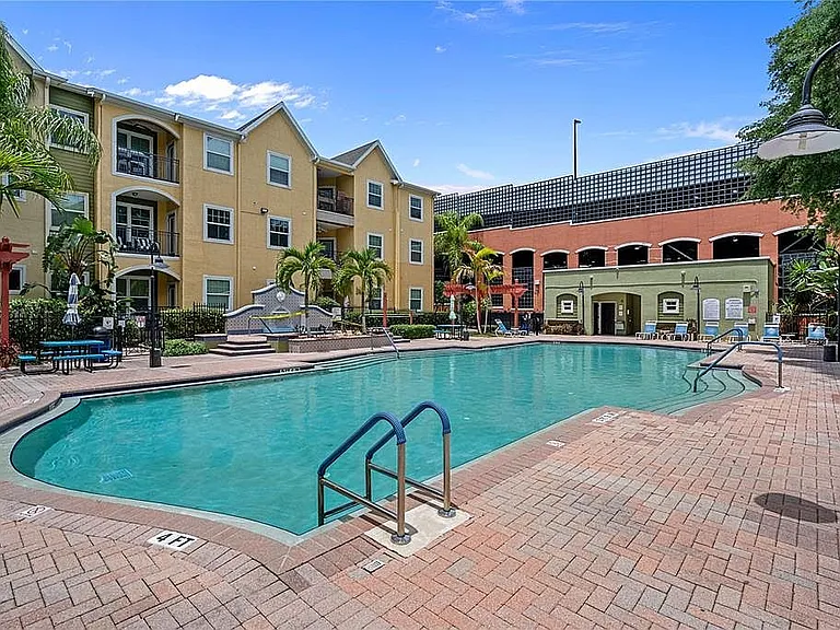 1810 E Palm Ave #1 — Photo 33