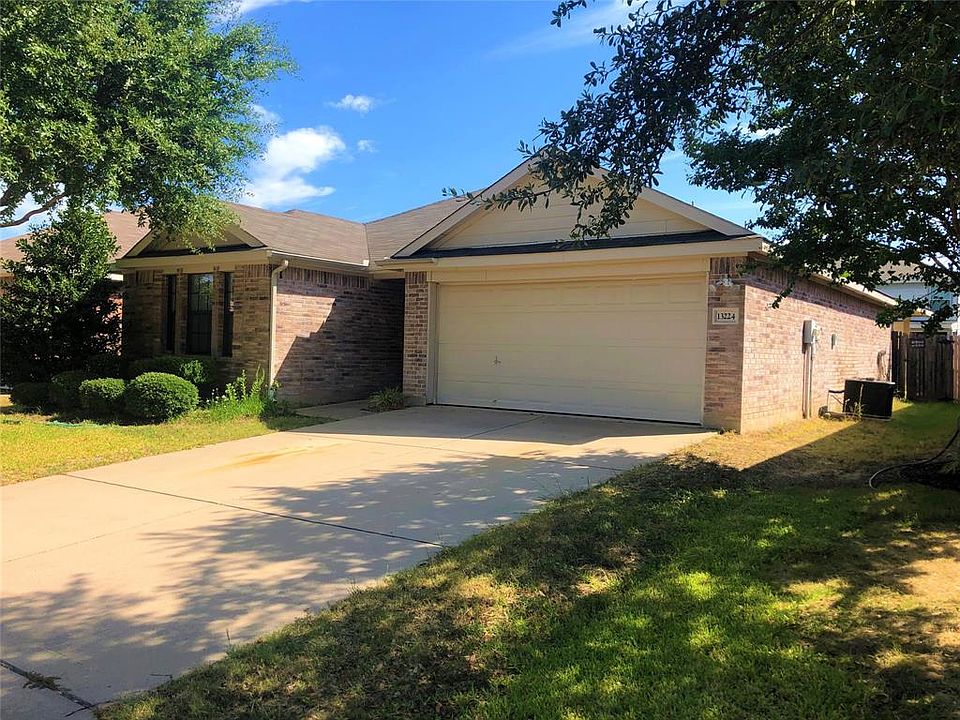 1st image of 13224 Elmhurst Dr