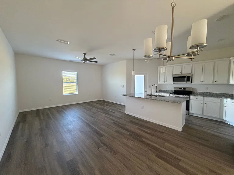16077 Badalona Dr — Photo 29