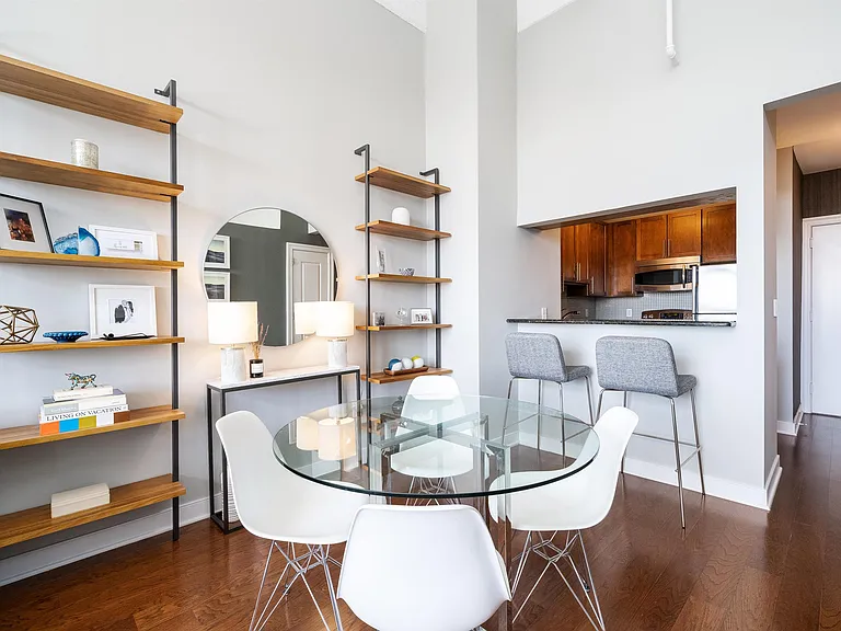 1500 Hudson St #9K — Photo 6