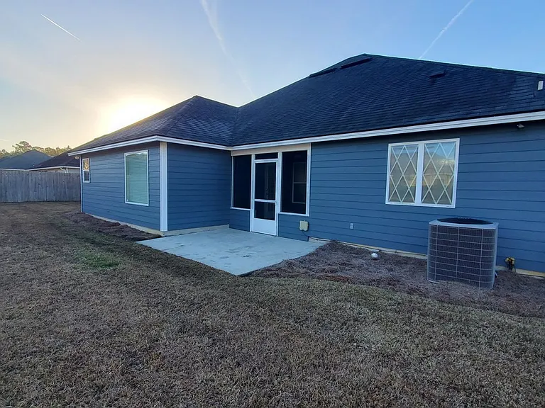 5255 Carlton Ridge Cir — Photo 17