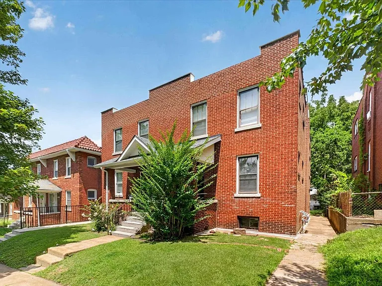 3957 McDonald Ave #1F — Photo 4